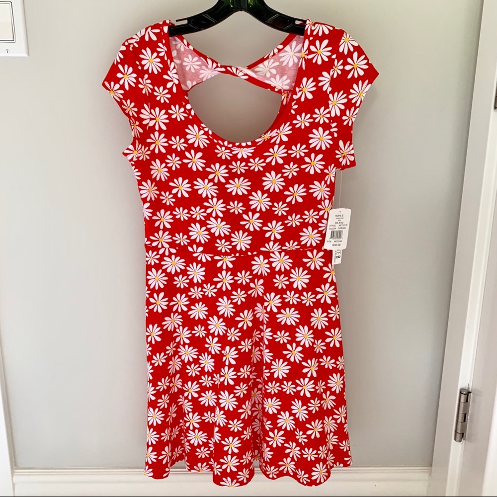NWT Red/Orange Daisy Dress Sz M